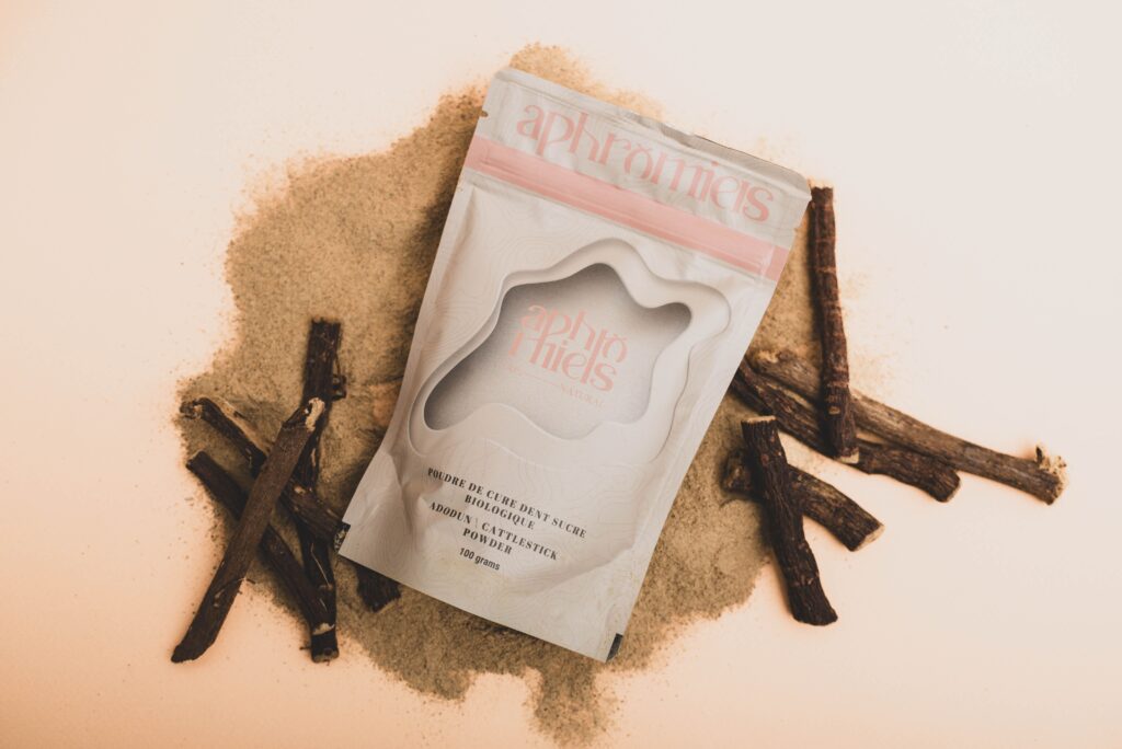 Carpolobia lutea: Sweet Chewing Stick, a Concentrate of Health and Well-being Benefits 5 Sweet chewing stick powder / Carpolobia lutea