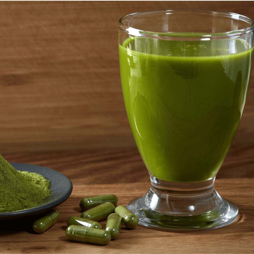 Top 10 Bienfaits de la Poudre de Moringa pour les Femmes 3 Adding moringa to your diet helps with hair growth